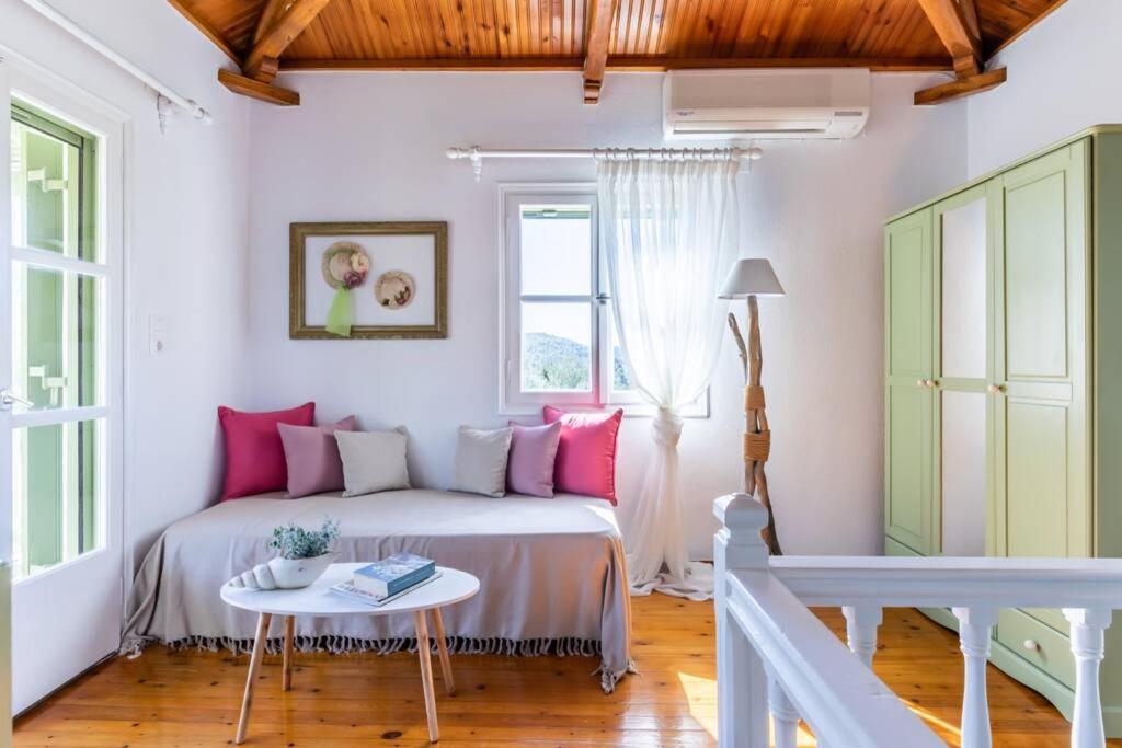 Nina-Myrtia Countryside House Skopelos Ditropo Экстерьер фото