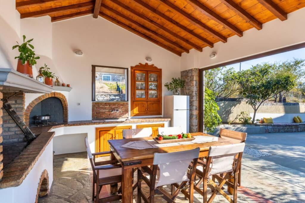 Nina-Myrtia Countryside House Skopelos Ditropo Экстерьер фото