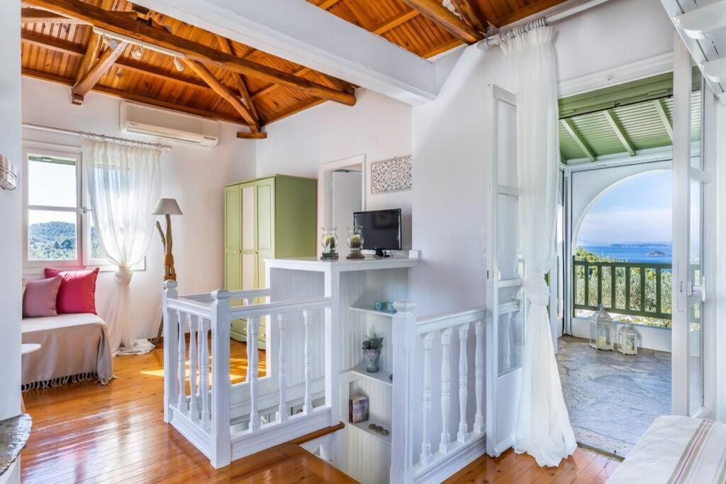 Nina-Myrtia Countryside House Skopelos Ditropo Экстерьер фото