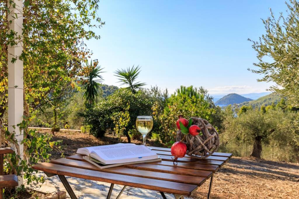 Nina-Myrtia Countryside House Skopelos Ditropo Экстерьер фото